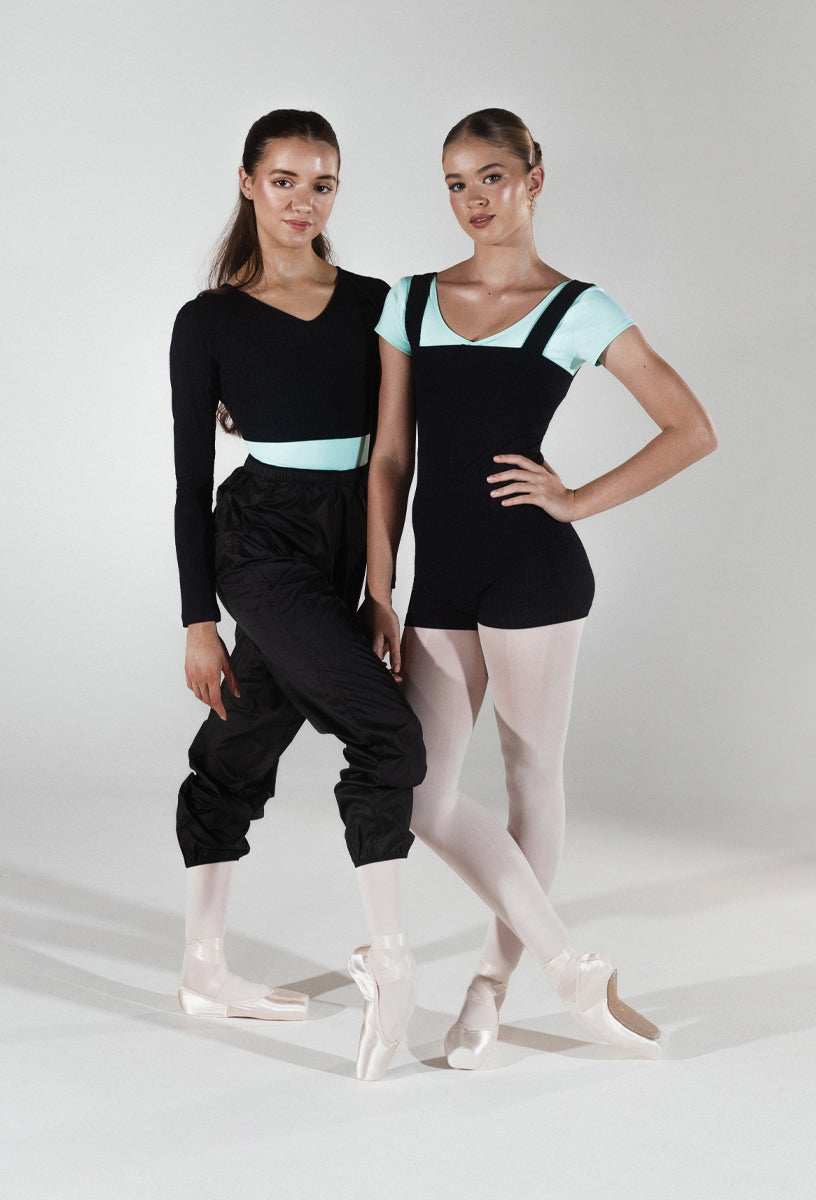 Connecting Dancers through Dancewear.