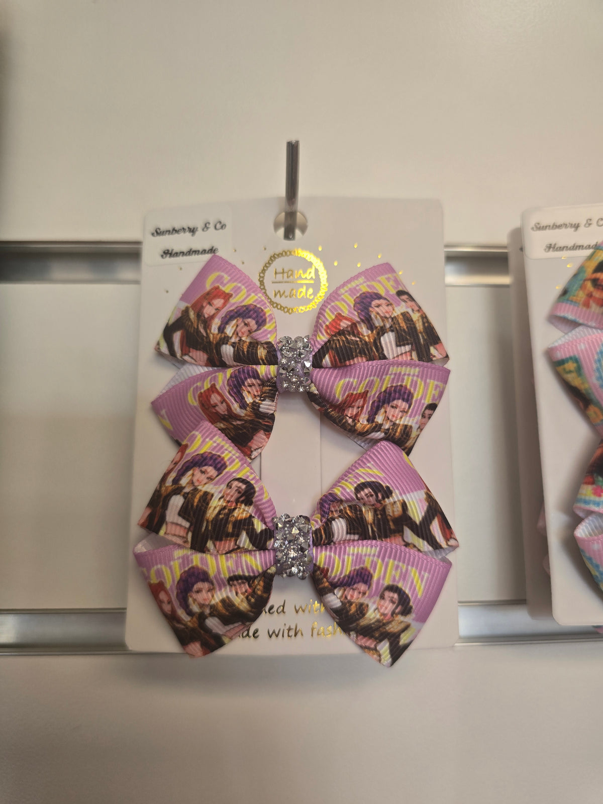 Sunberry & Co. Cartoon Bow